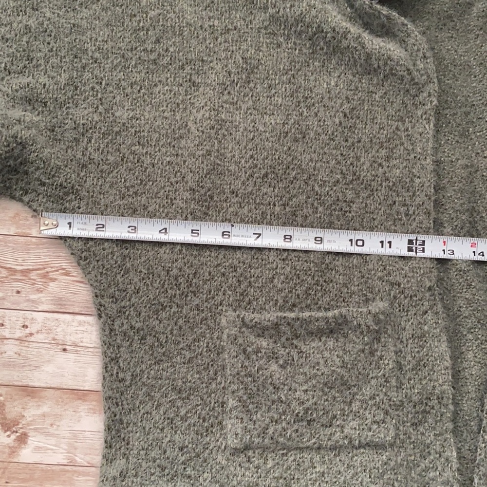 Cardigan - Picture 7 of 10